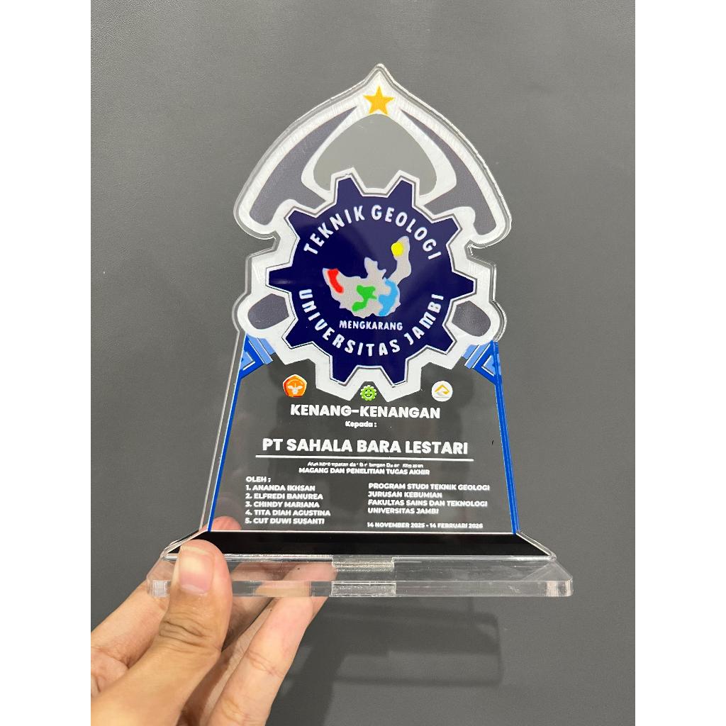 Plakat Akrilik Custom Sehari Jadi