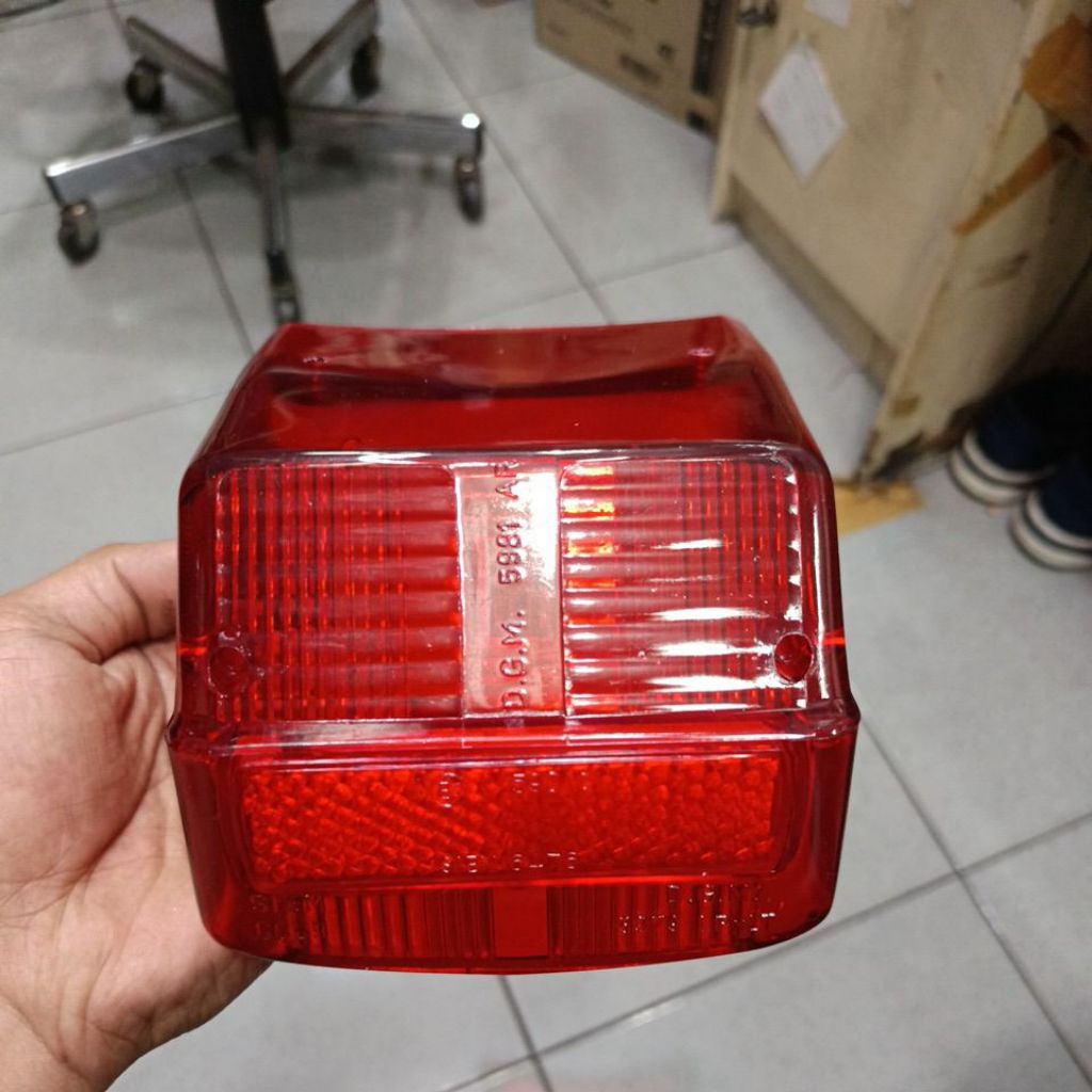 mika stop lamp Vespa super sprint