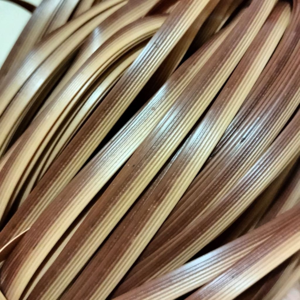 Bahan rotan plastik sintetis gepeng/lesio warna kombinasi isi -+100m