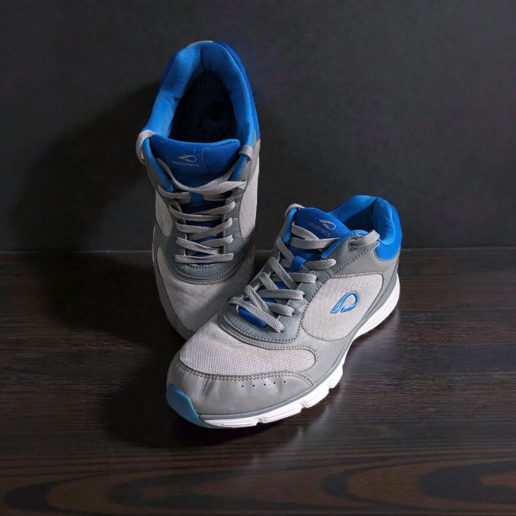 Sepatu outdoor  brand PROSPECS UK.41