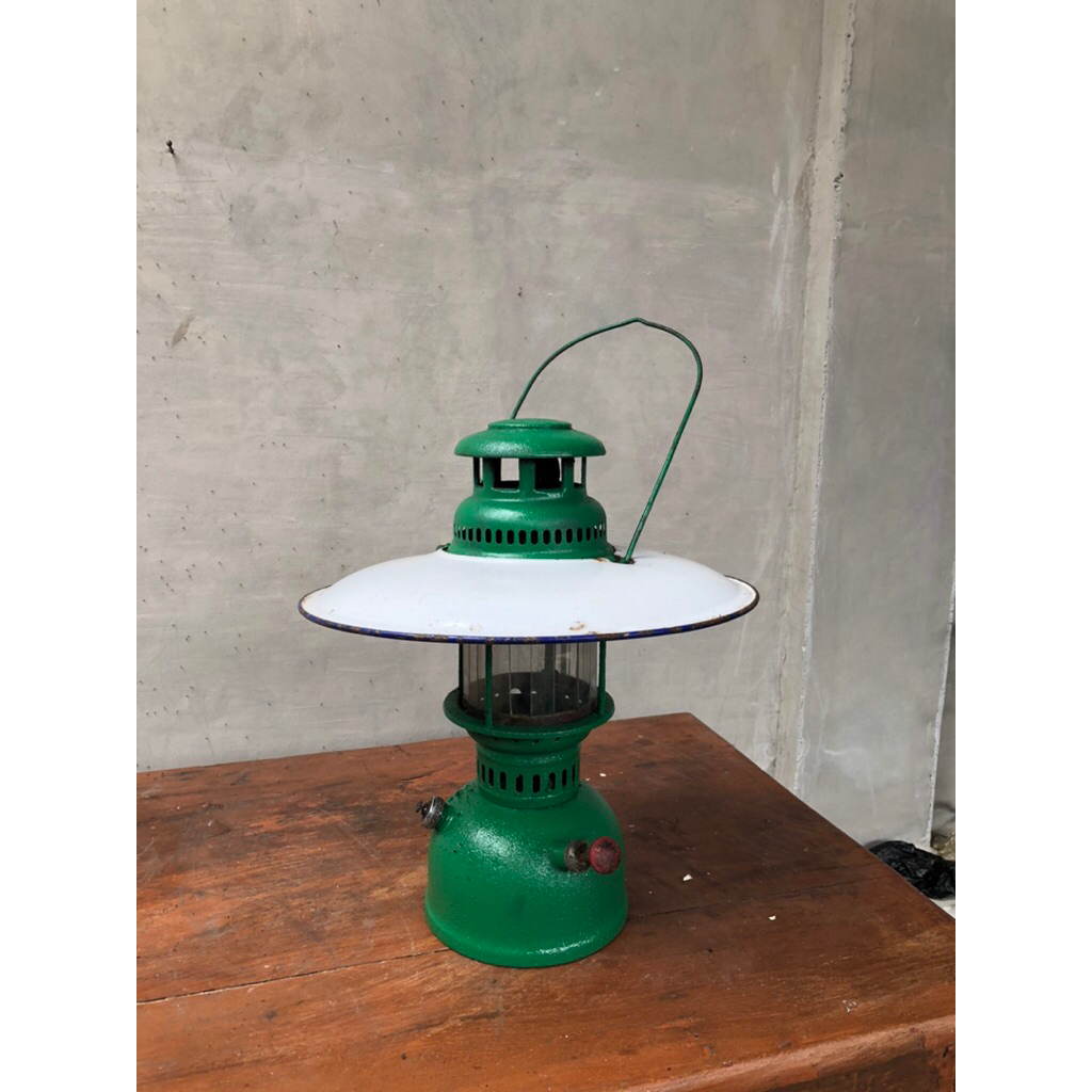 Lampu Petromax  jadul antik warna