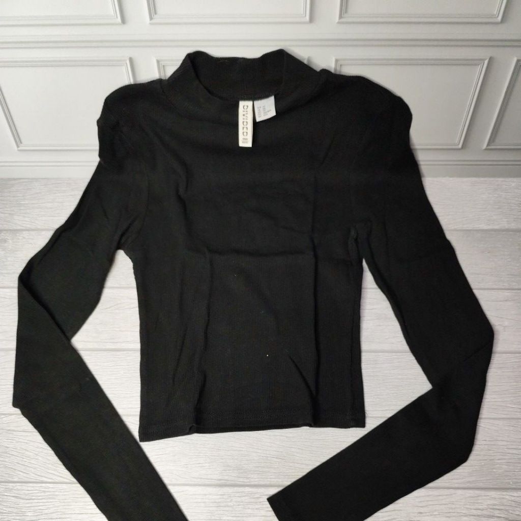 atasan h&m atasan hm crop top lengan panjang hitam crop top hitam crop hitam crop h&m hitam