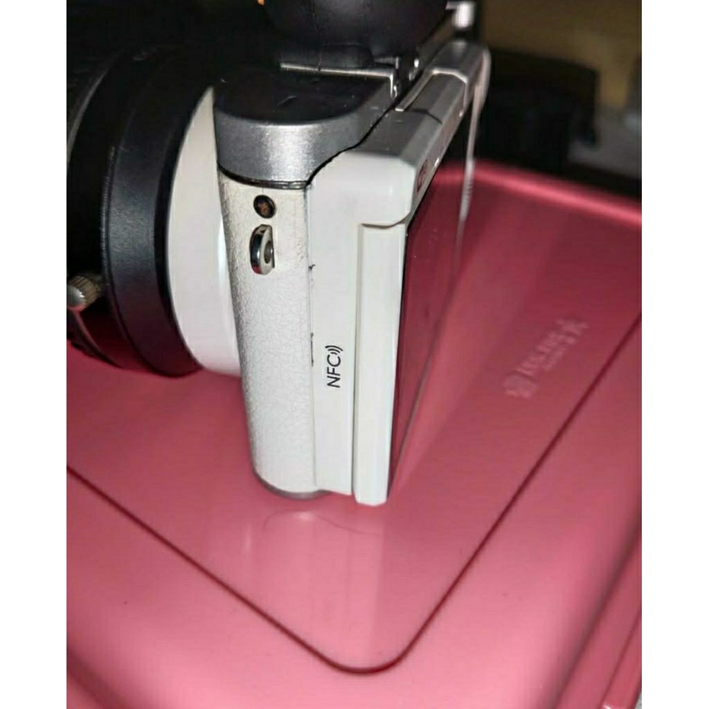 Mirorrless flip layar lipat samsung sx3000