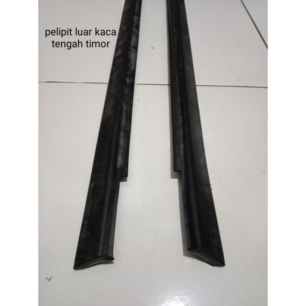 pelipit luar kaca depan timor old PNP
