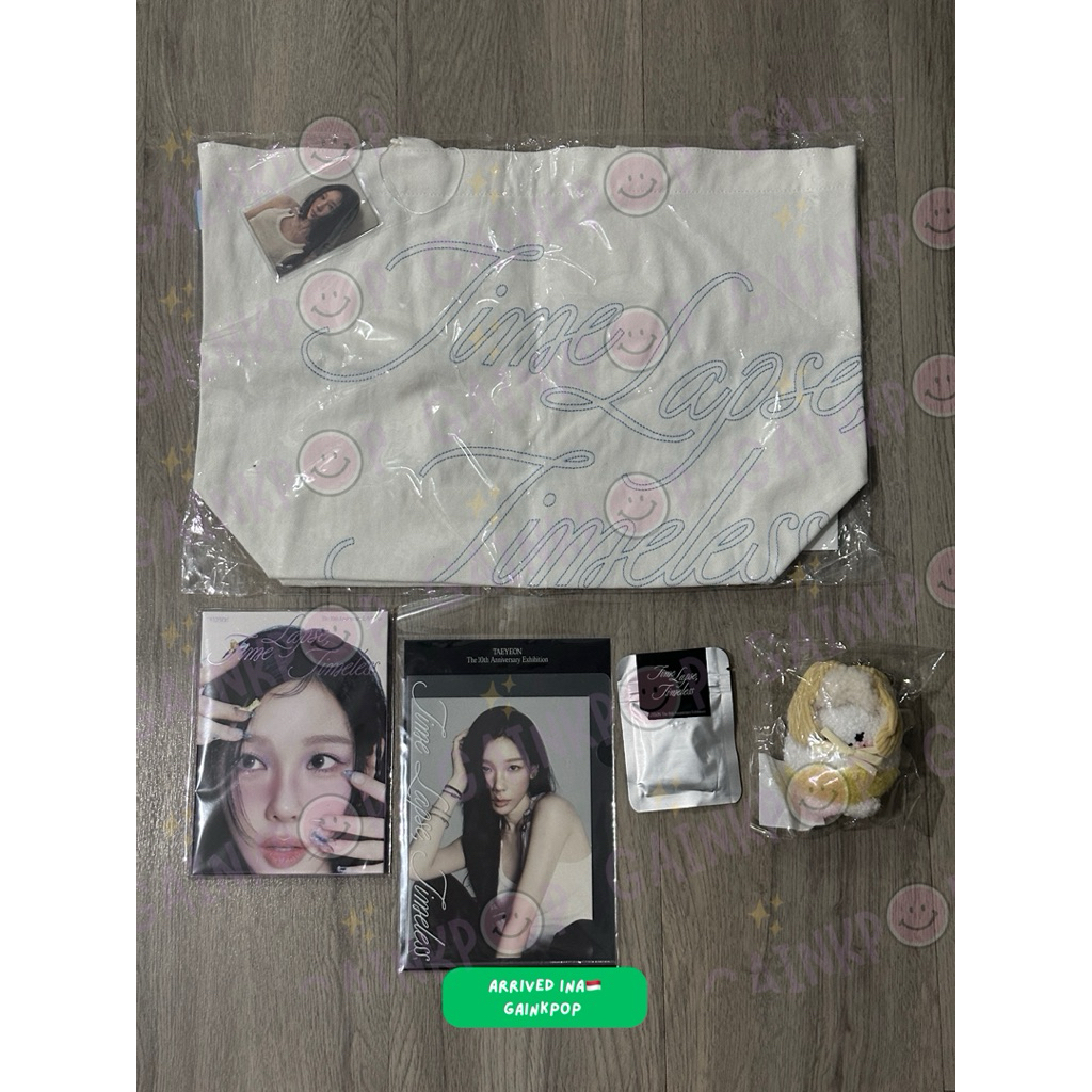 TAEYEON The 10th Anniversary Exhibition [Time Lapse, Timeless] MD Official