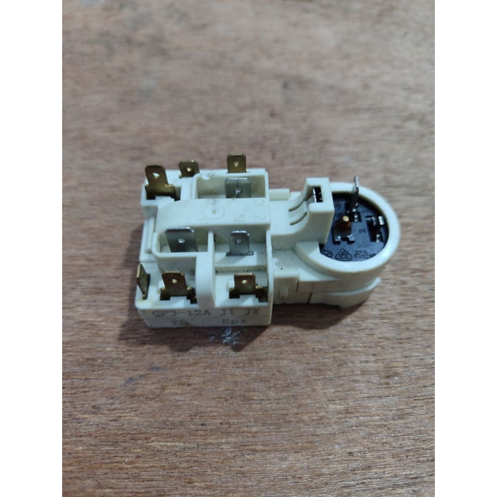 Rilay overload kulkas 2 pintu side by side freezer original gea