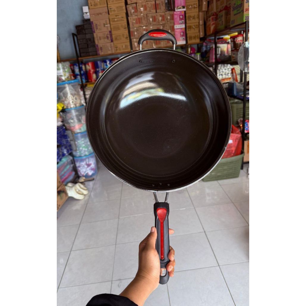 Wajan Enamel Anti Lengket dan Anti Gores 34 cm
