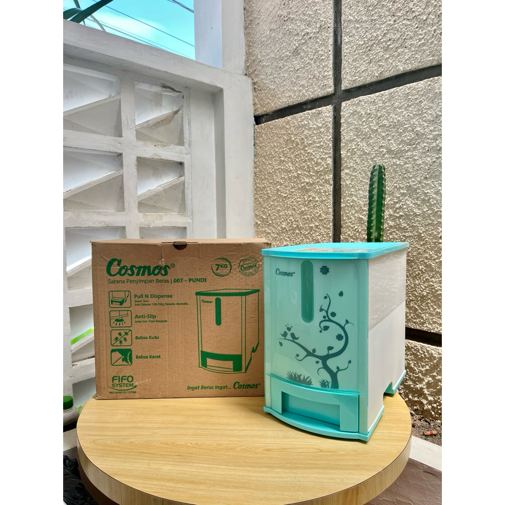 tempat beras Cosmos