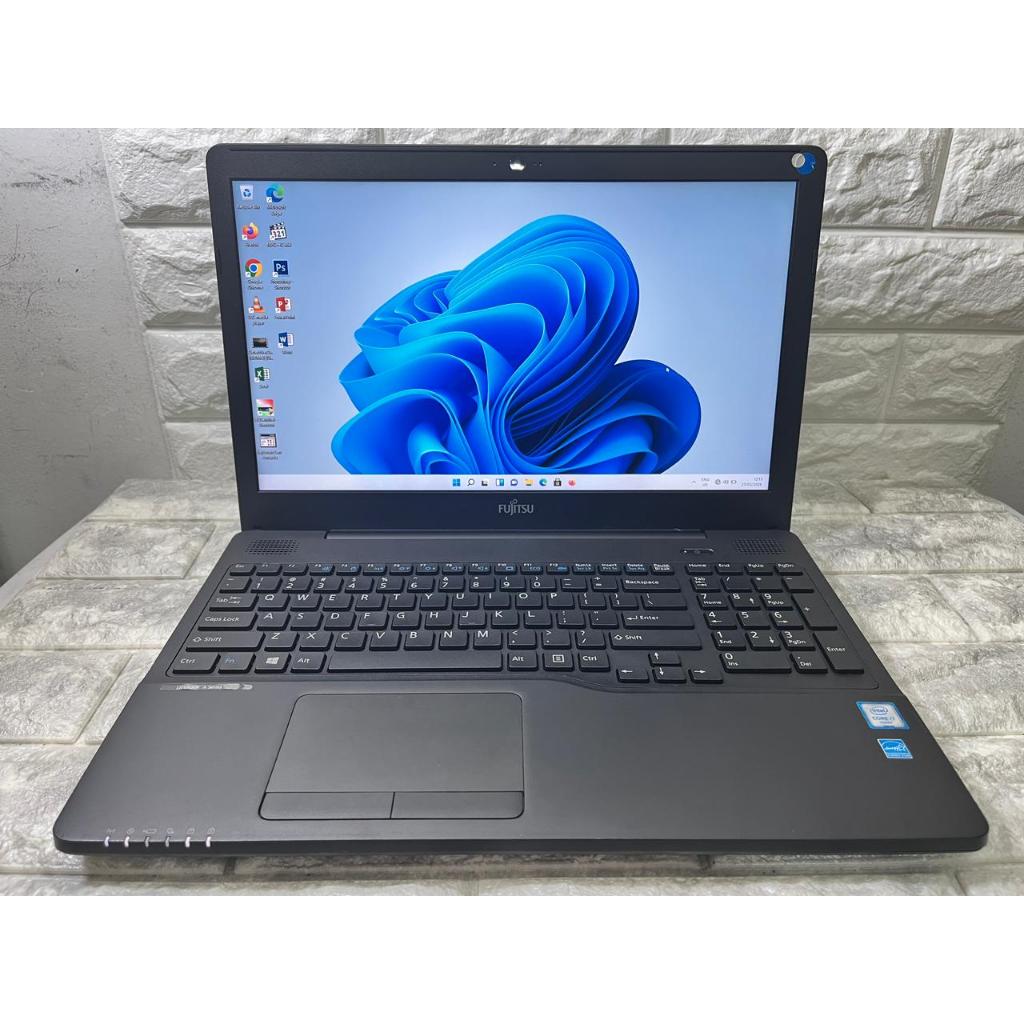 LAPTOP FUJITSU LIFEBOOK AH556 Core i7 AMD Radeon R7 M360