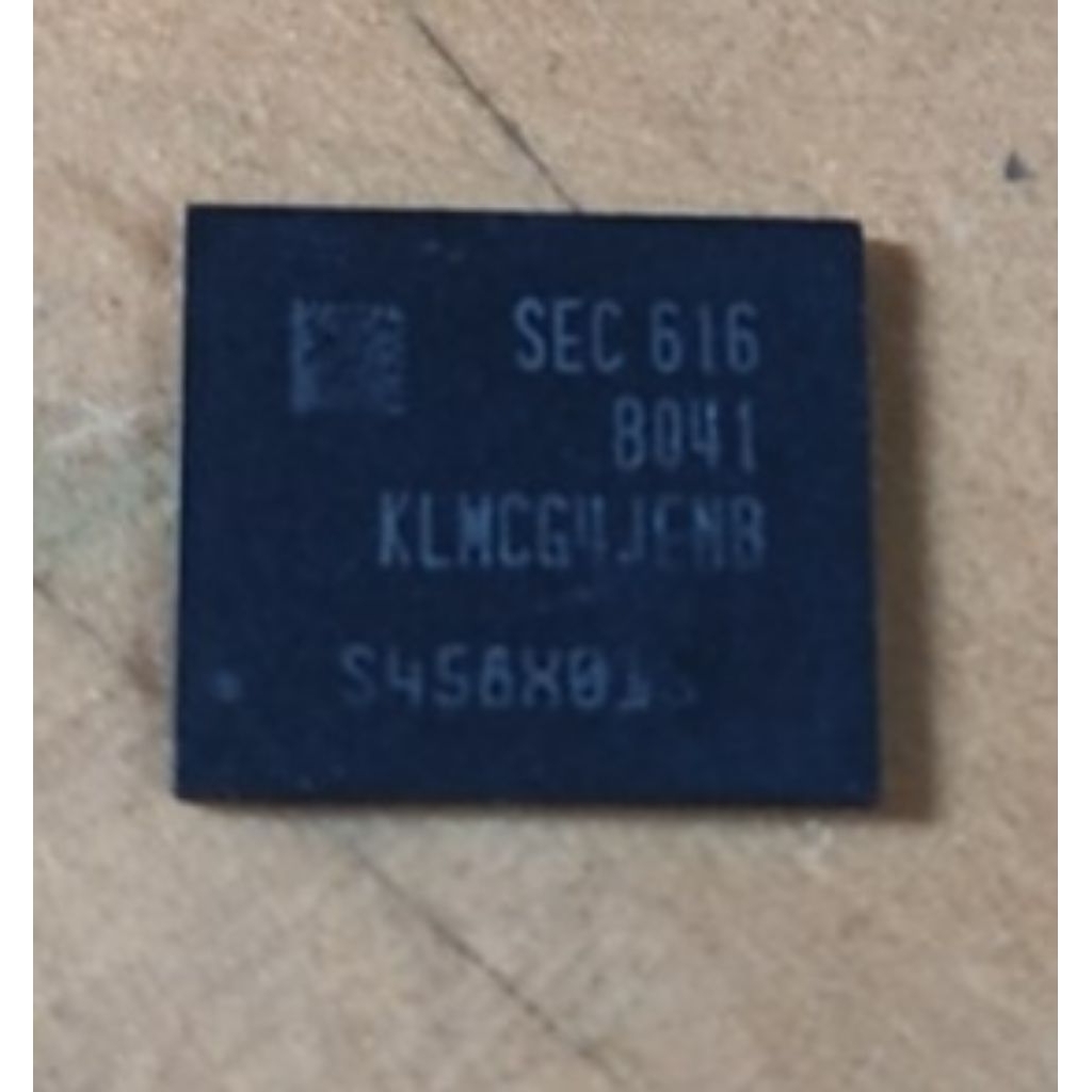 KLMCG4JENB 64GB BGA 153