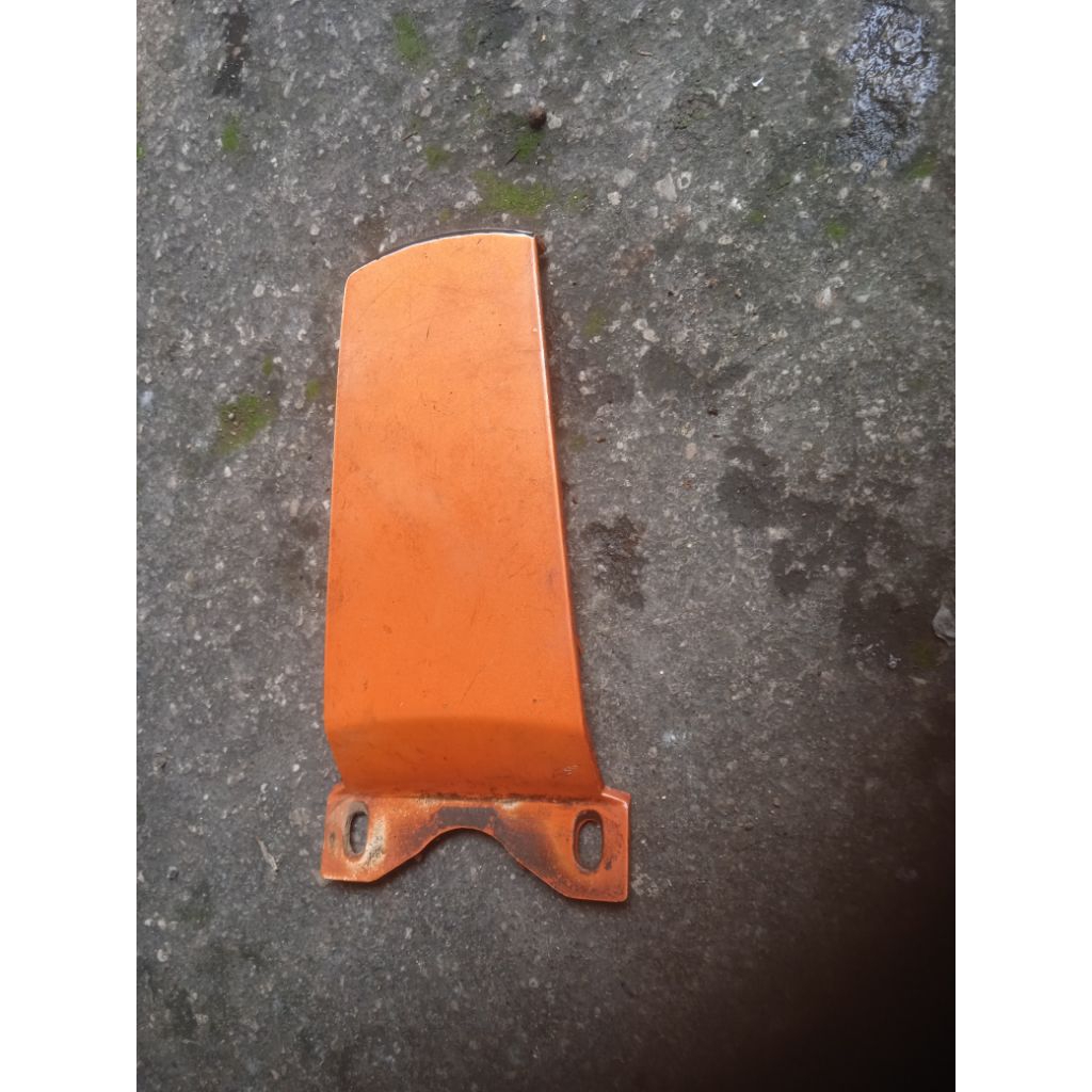SAMBUNGAN PET BODY BELAKANG YAMAHA JUPITER Z LAMA ORANGE