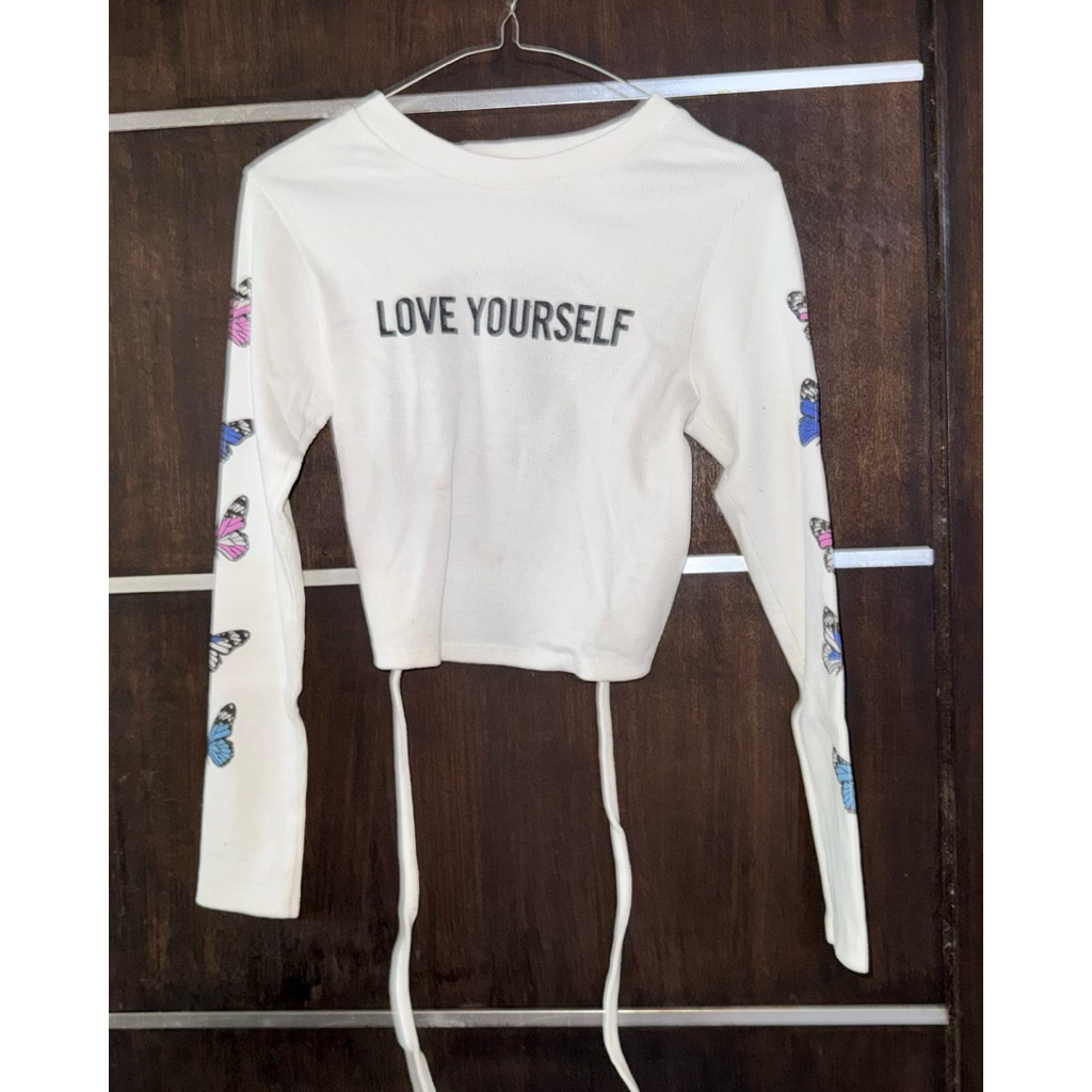 preloved top butterfly