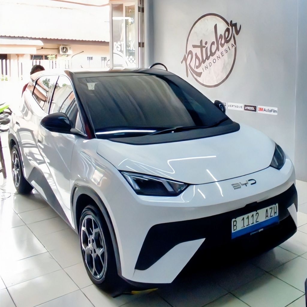 sticker wrapping mobil, vinyl wrapping mobil, sticker mobil full body, cutting sticker mobil, wrappi