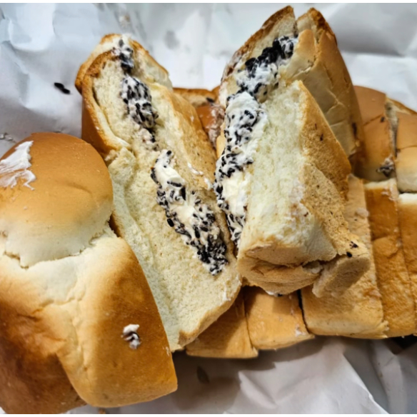 Roti Ganda sedang isi srikaya