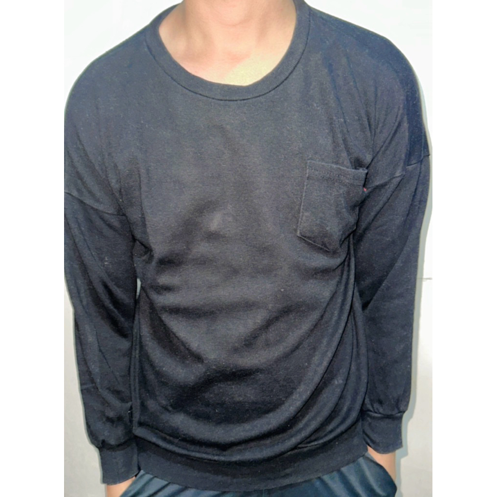 Crewneck Hitam Super Six (BARANG BEKAS/SECOND)