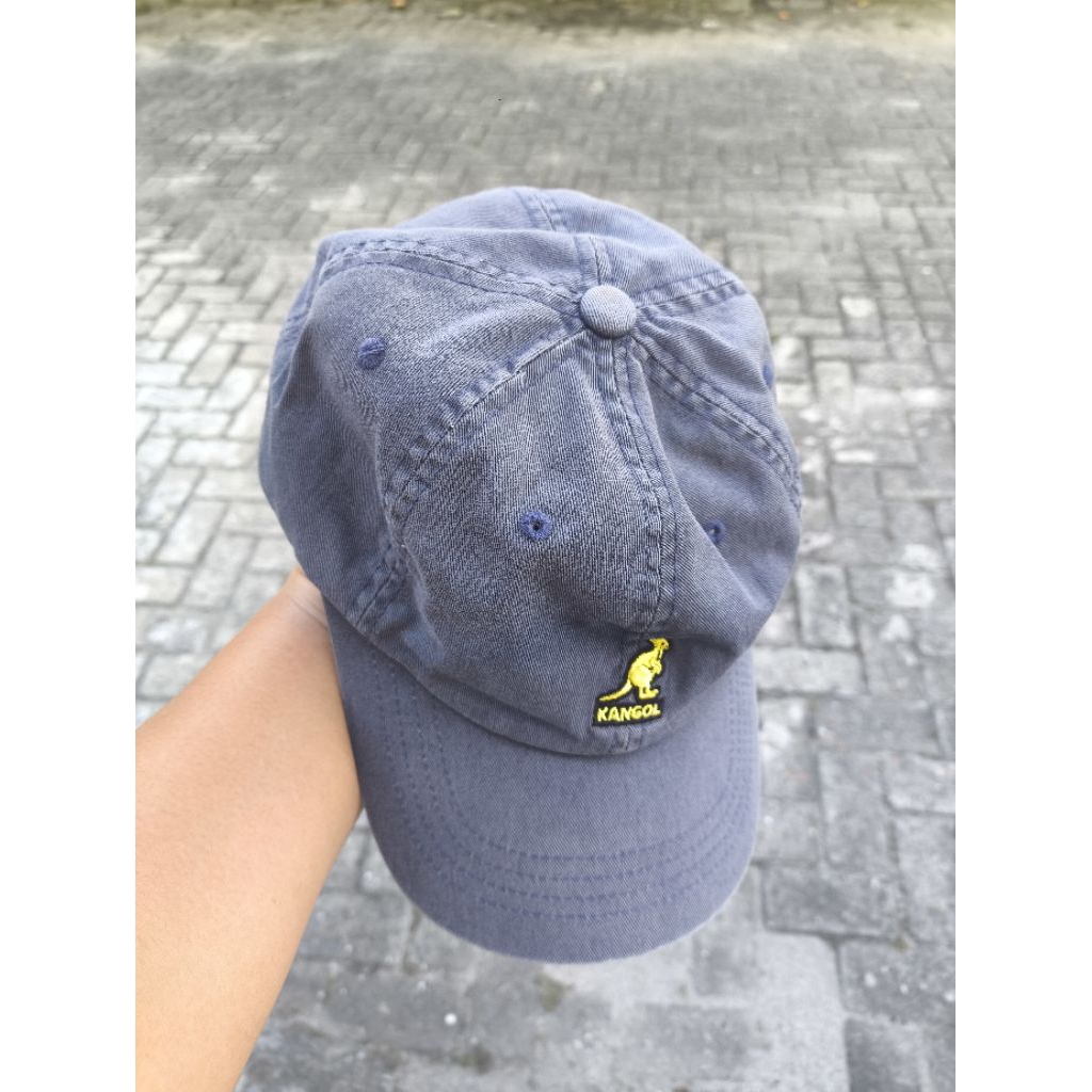 topi kangol