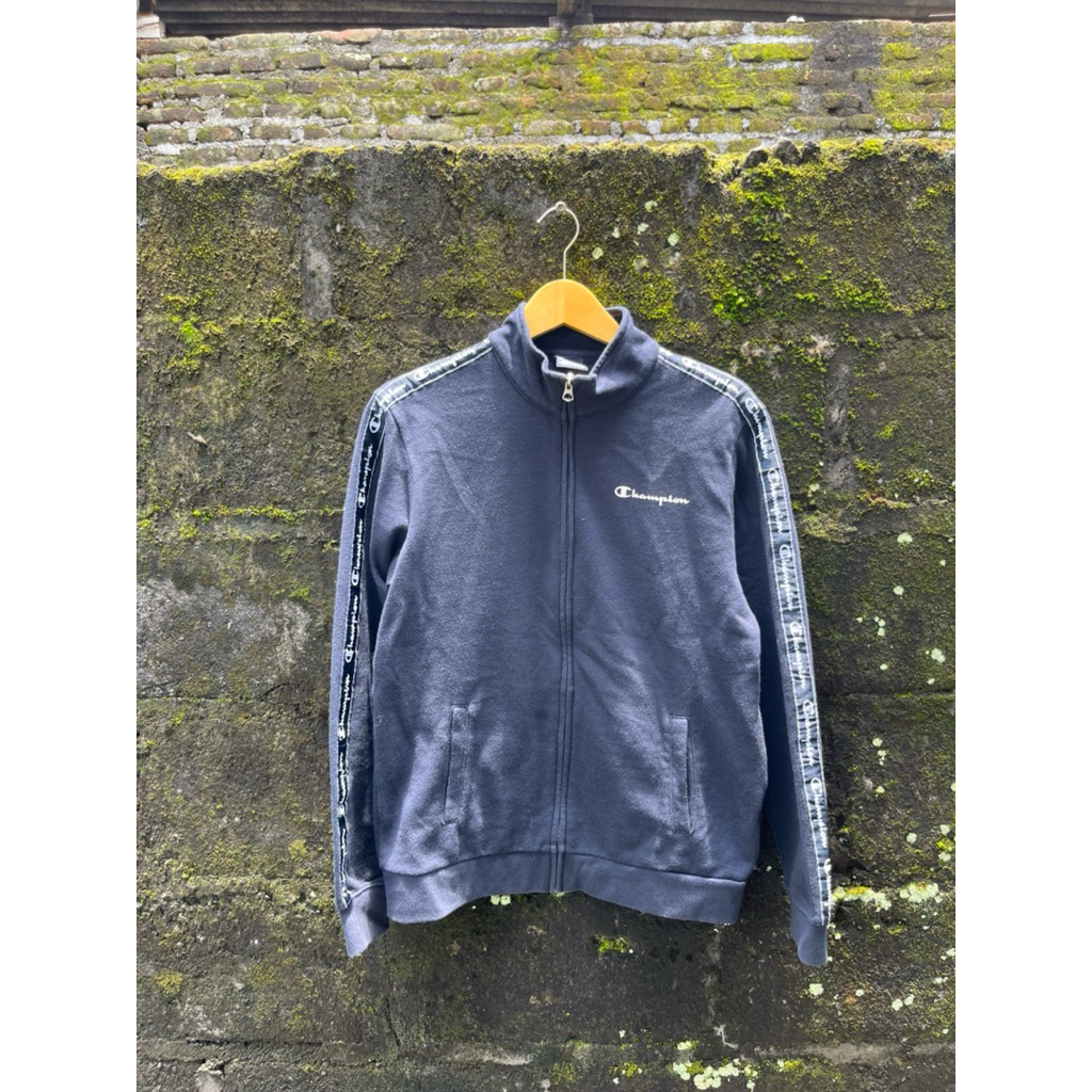 Tracktop Champions tapped Size Fit M