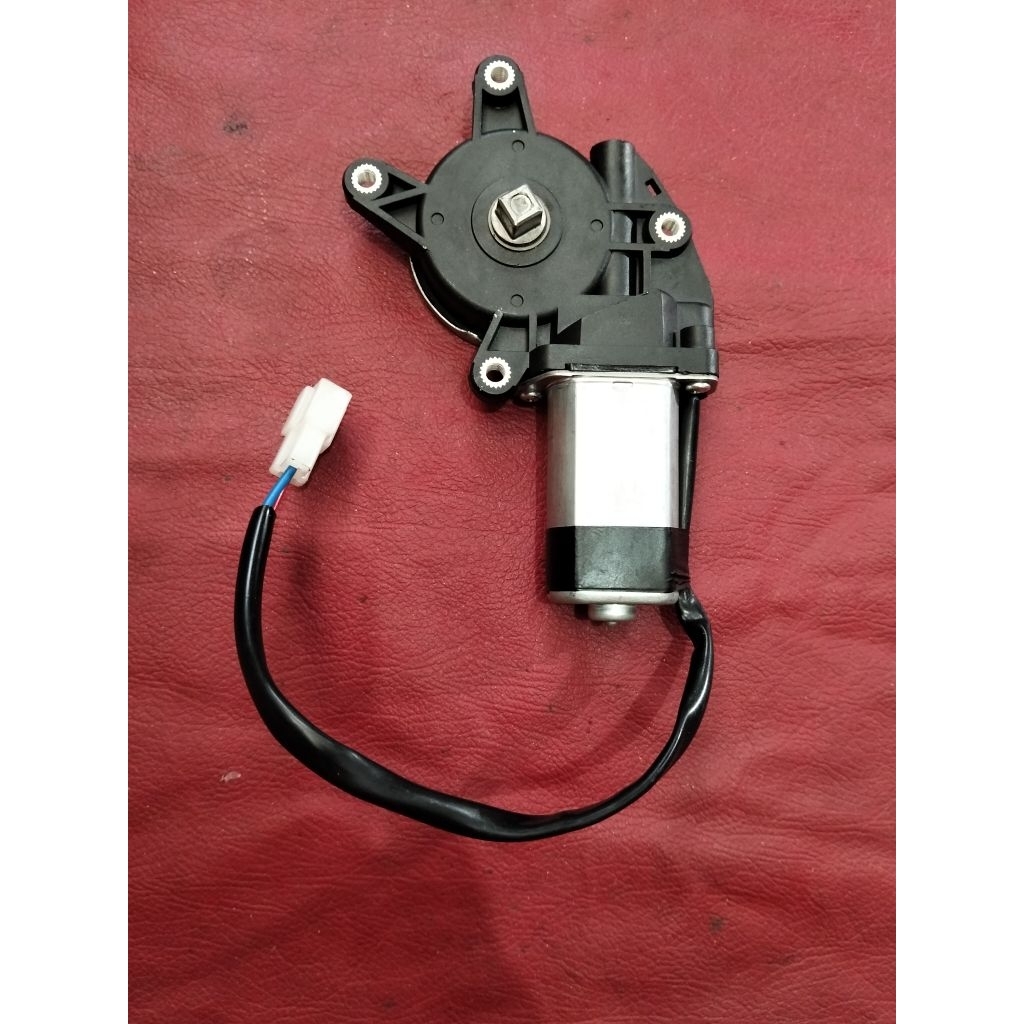 Dinamo power window Mitsubishi Lancer CK 4 kiri depan