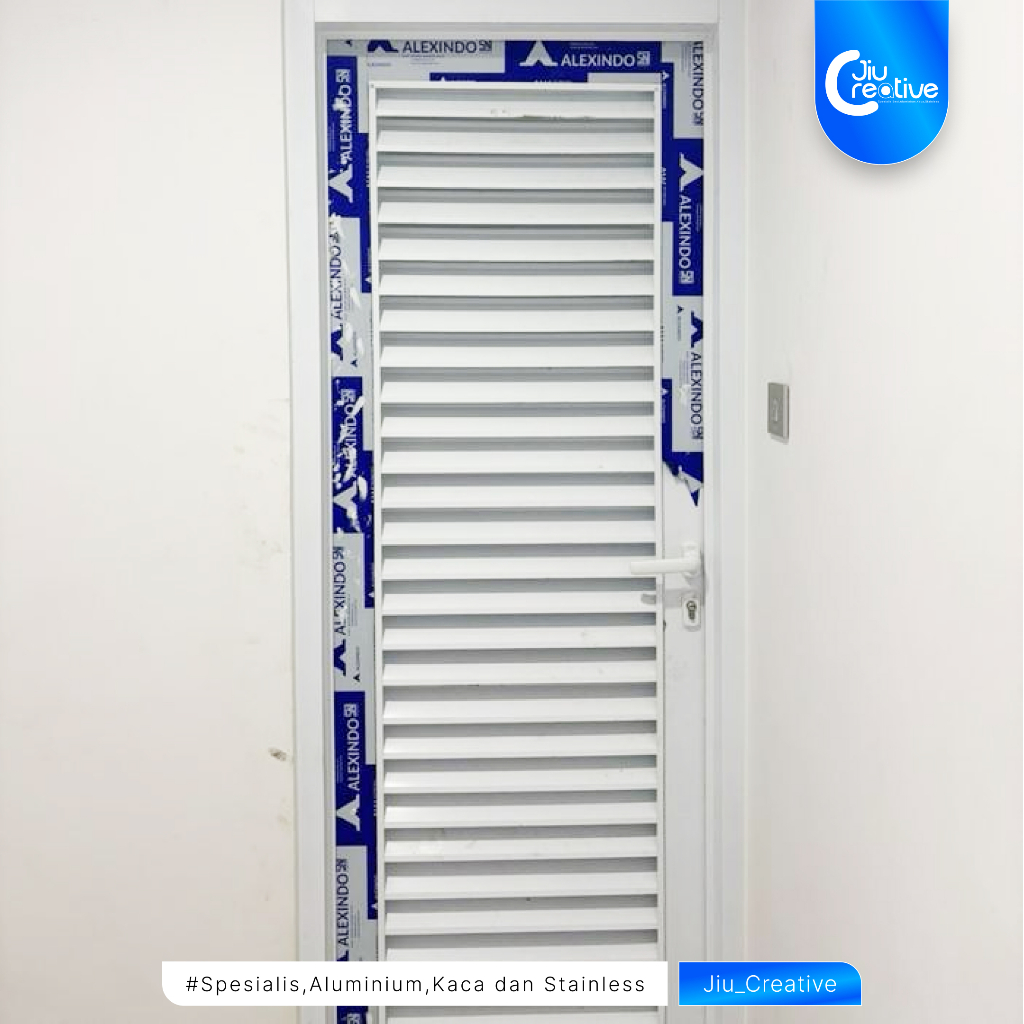 Pintu Swing Louvre Kisi-kisi Aluminium untuk Ruangan Desain Minimalis dan Modern