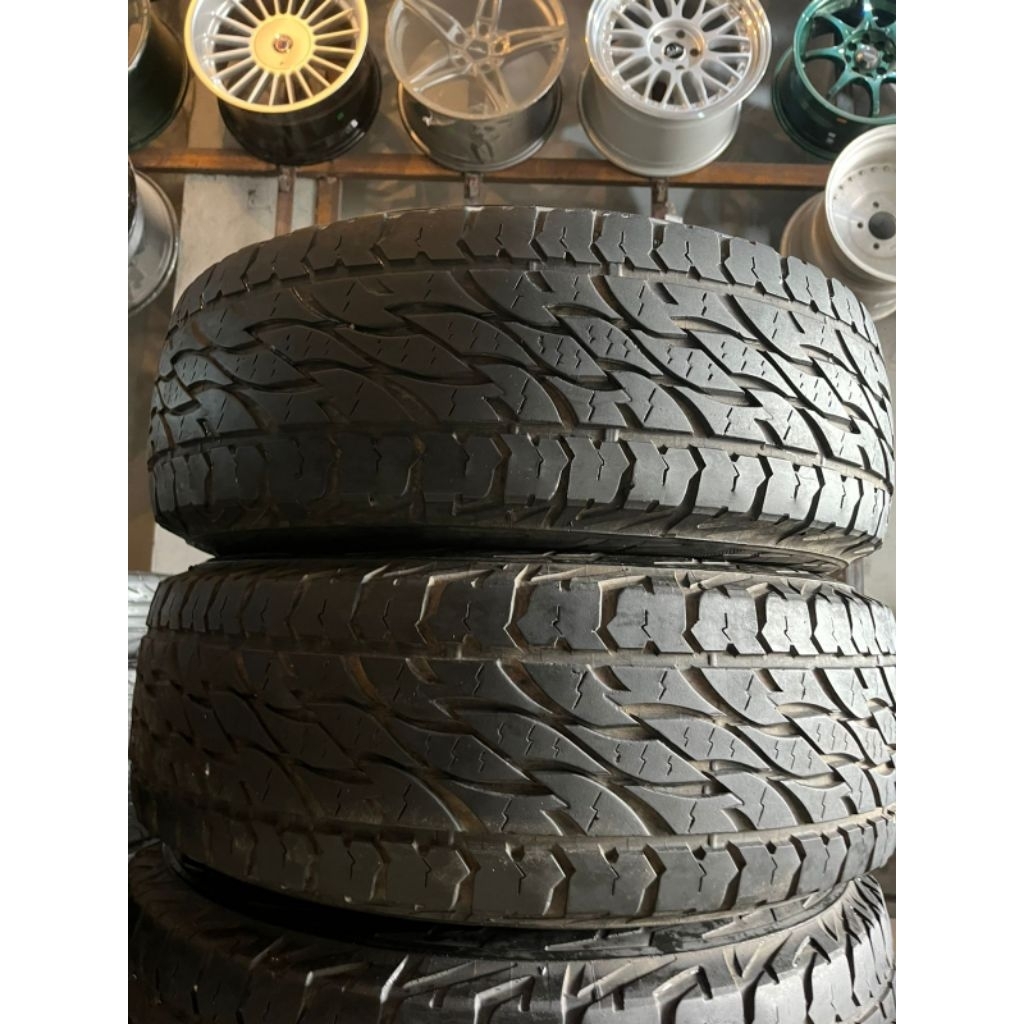 BRIDGESTONE DUELER A/T 265/70 R16 DOT 2021