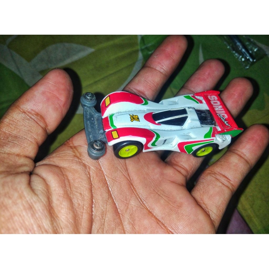 Sonic Saber Tomica diecast 1:64