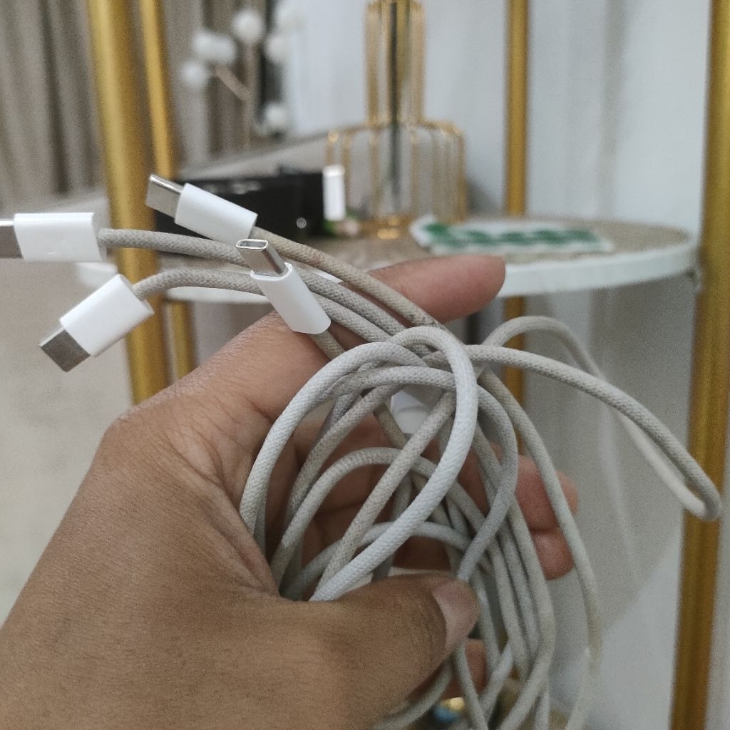Kabel Data iPhone c to c bekas original copotan ori garansi