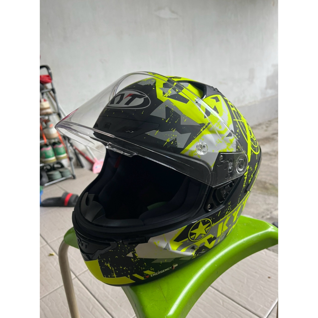helm KYT NZ RACE