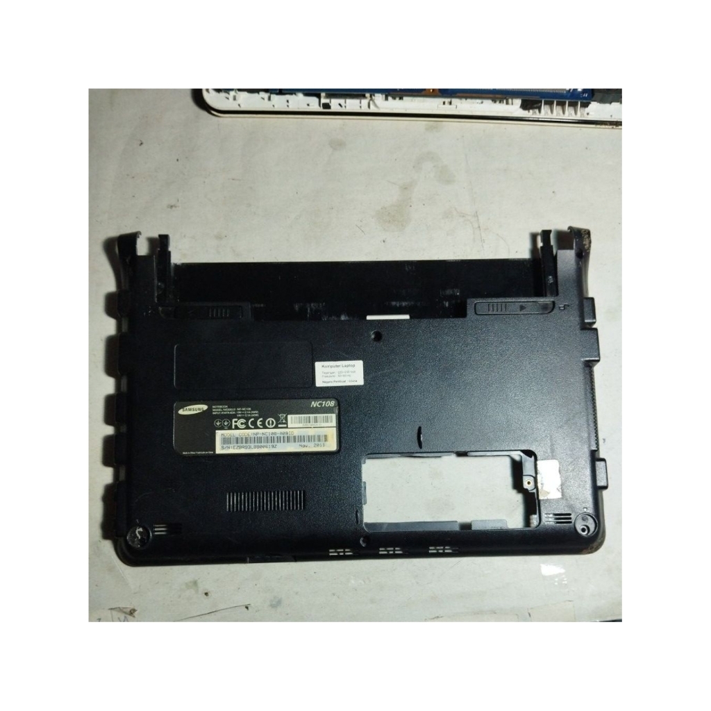 casing bottom case Samsung Notebook nc108