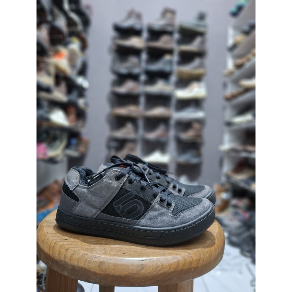 Sepatu Sepeda MTB downhill FIVE TEN 510 FREE RIDER size 42