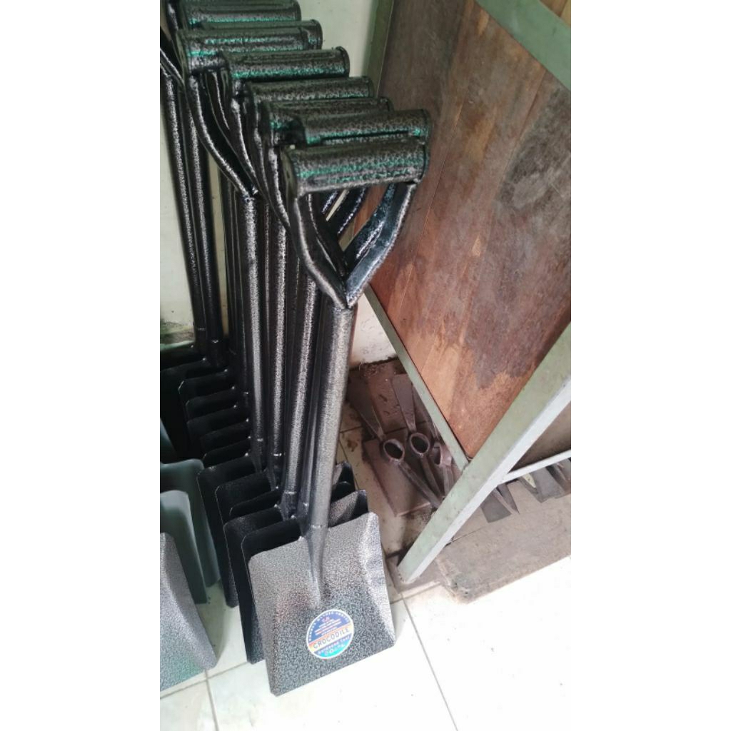Sekop pasir gagang full besi /Sekop pasir Hamertone