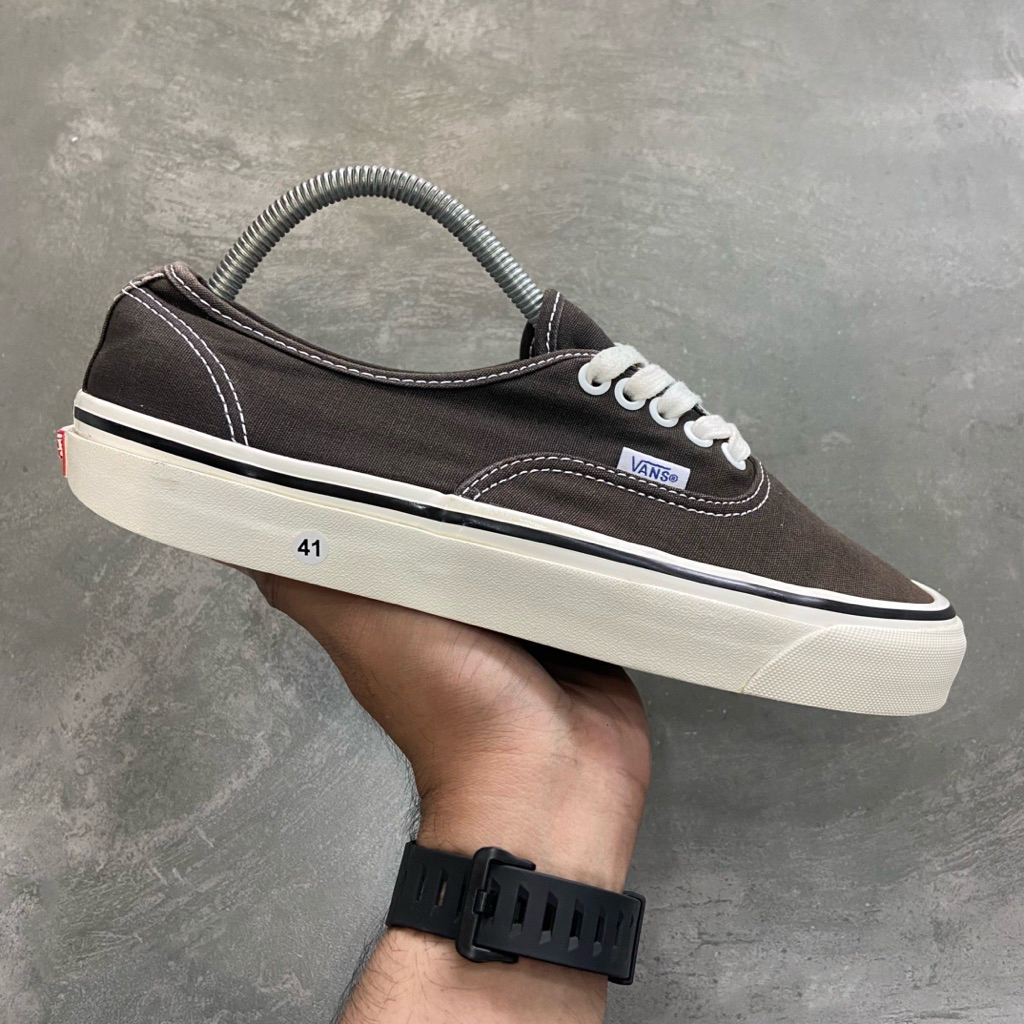 [Size 41] Rare Vans Authentic Anaheim Factory 44 DX Faded Black White Second Original. Harga Baru ny