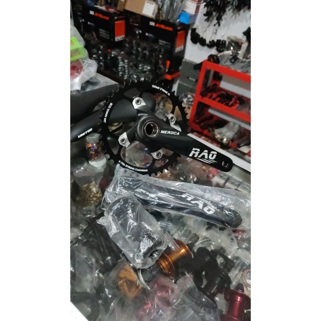 Crank Meroca RAO HT2 Hitam + BB (Tanpa Chainring)