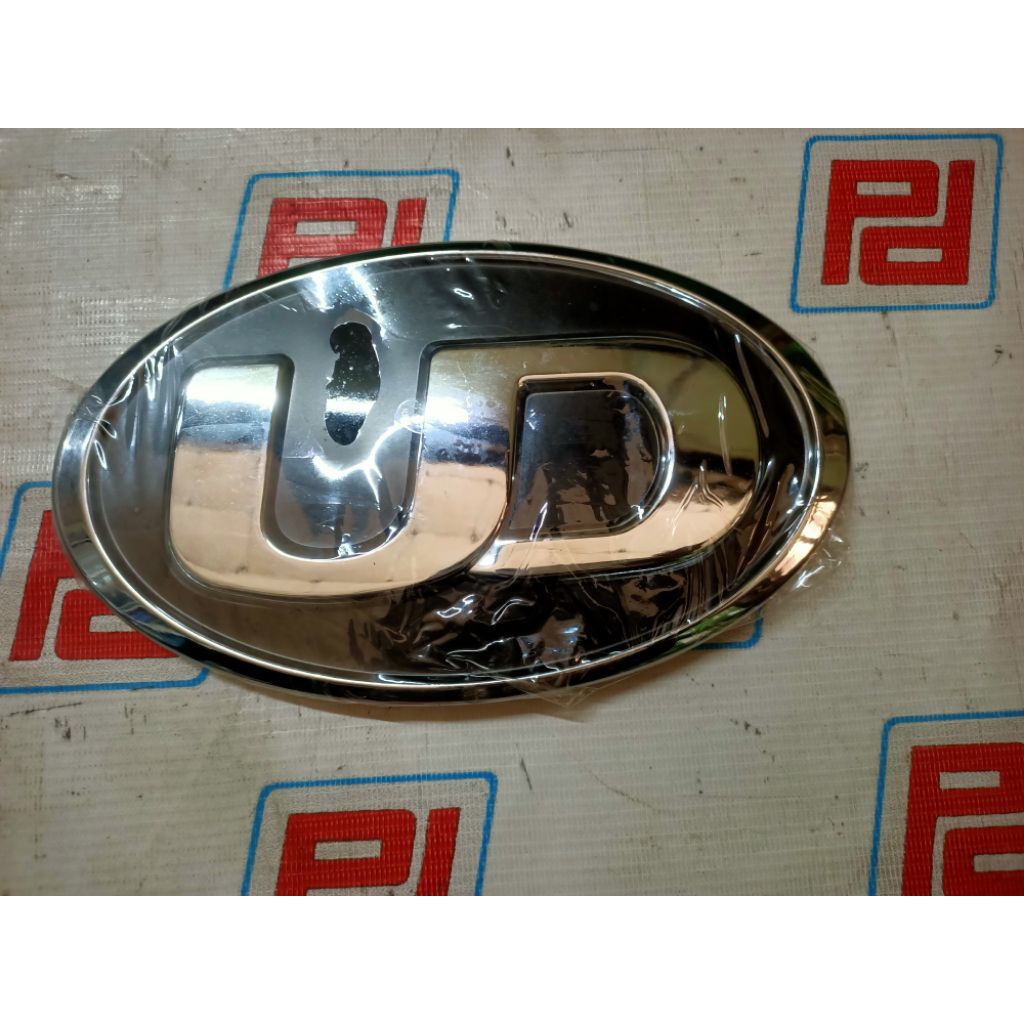 Emblem Logo UD Nissan Euro  PK215,PK260,CWA260
