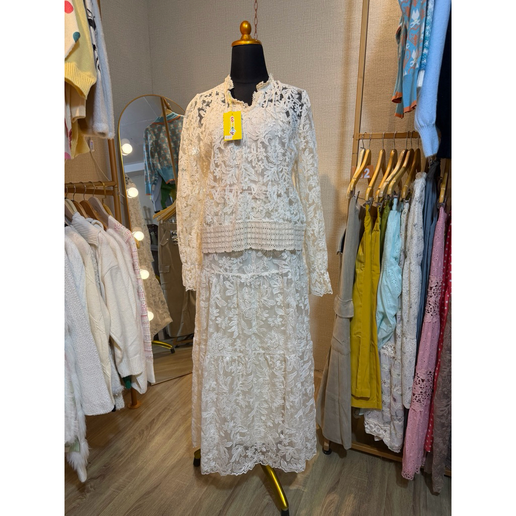 Set Rok Cream Brukat Premium Impor