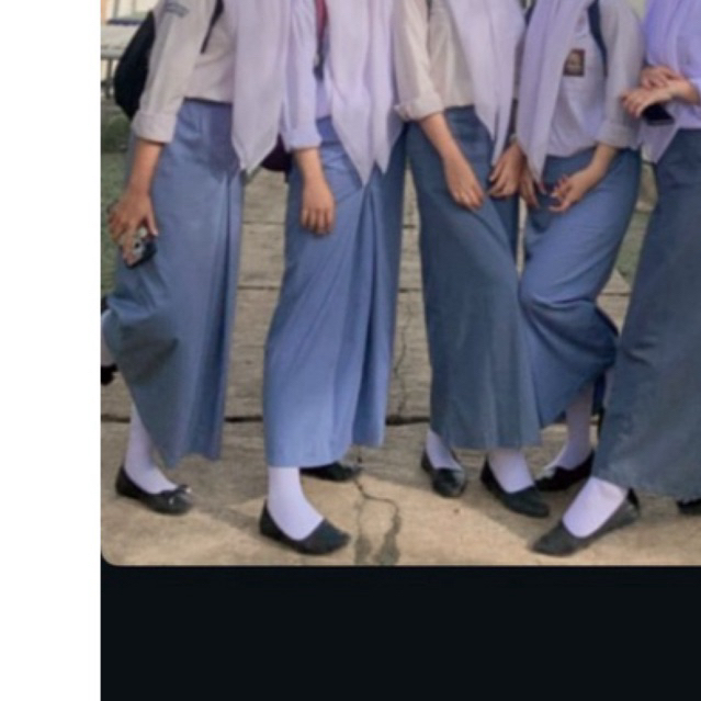 Preloved rok span SMA