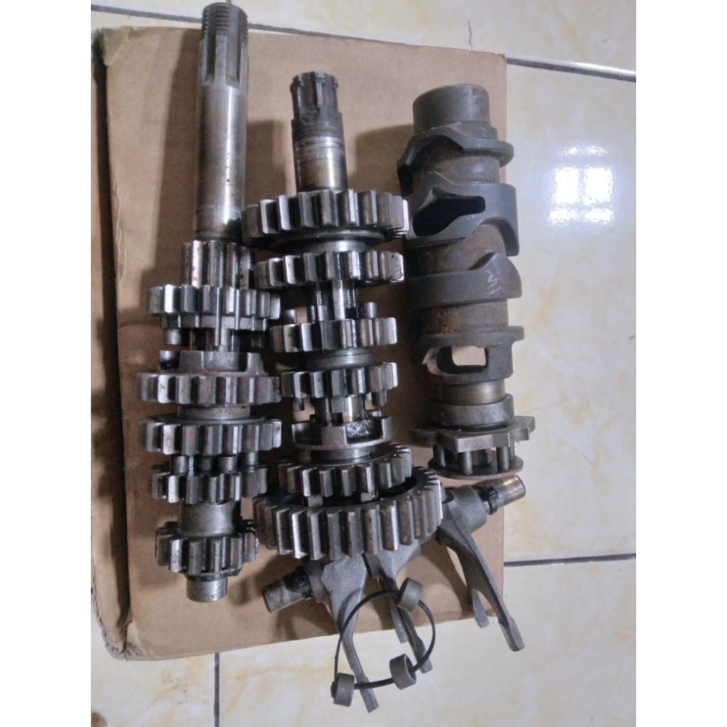 GIGI RASIO MESIN SATRIA 2TAK 6SPEED LUMBA HIU