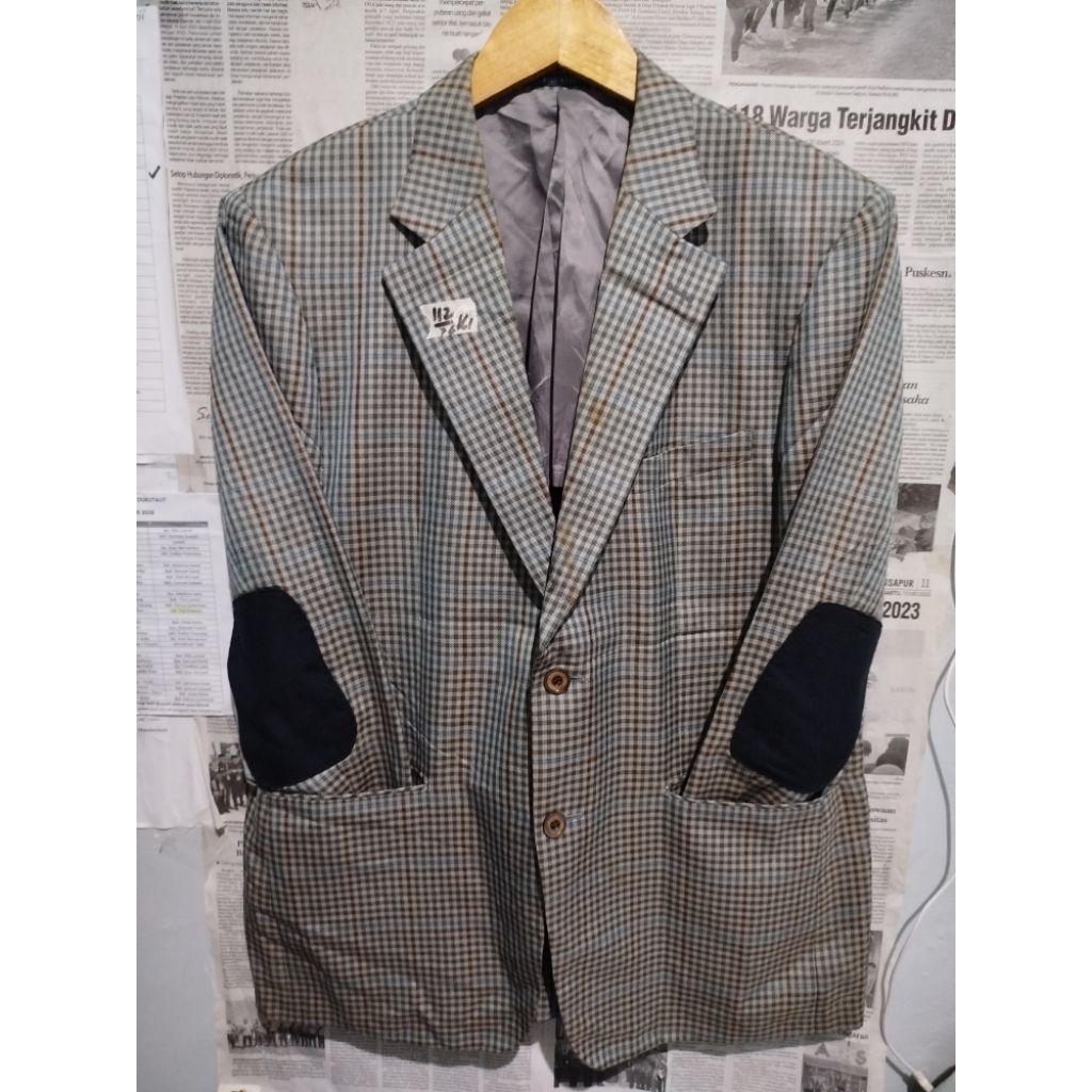 Jas Elbow kotak" sangat istimewa