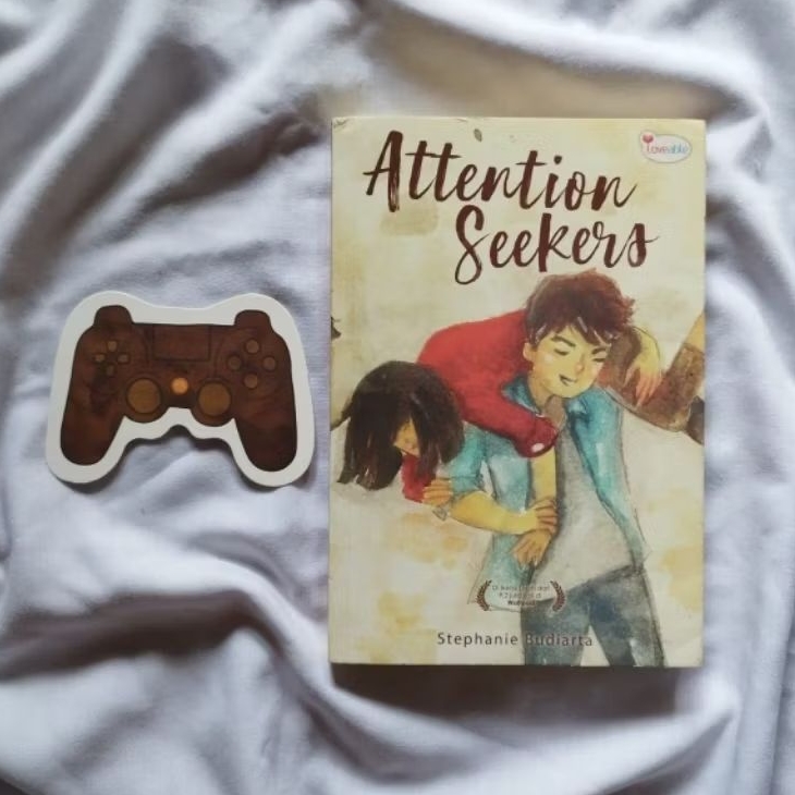 PRELOVED NOVEL "ATTENTION SEEKERS"