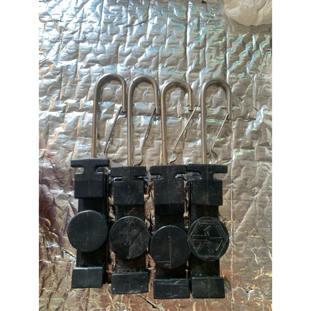 S-clamp pengain kabel Fiber optik