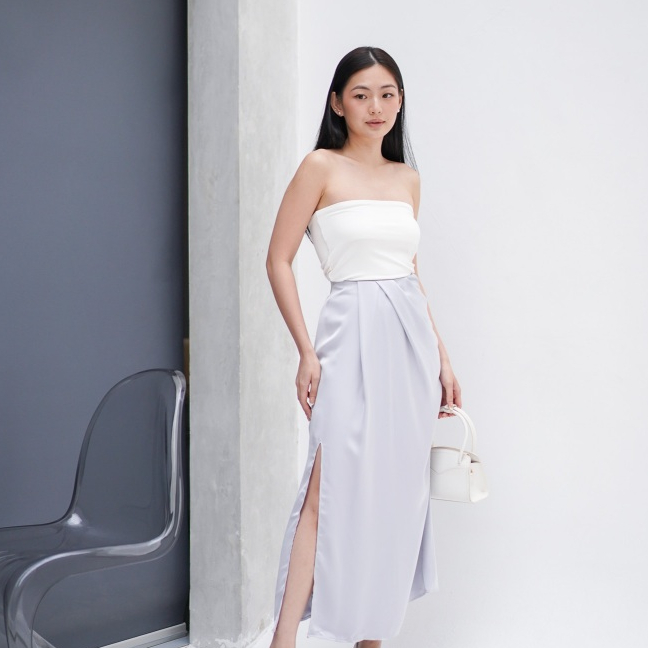 Yume - Lana Skirt in Dusty Blue | Rok satin dengan ikat pinggang