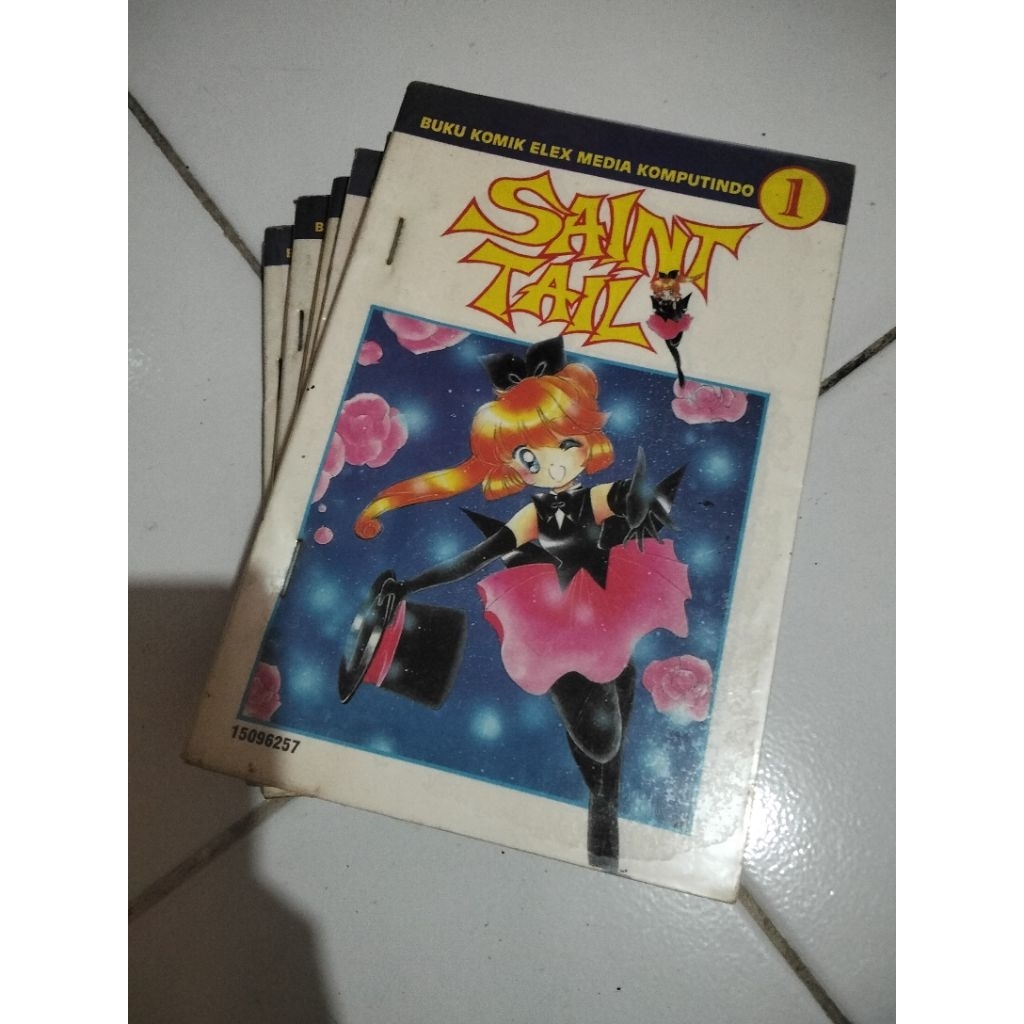 Komik Saint Tail Set