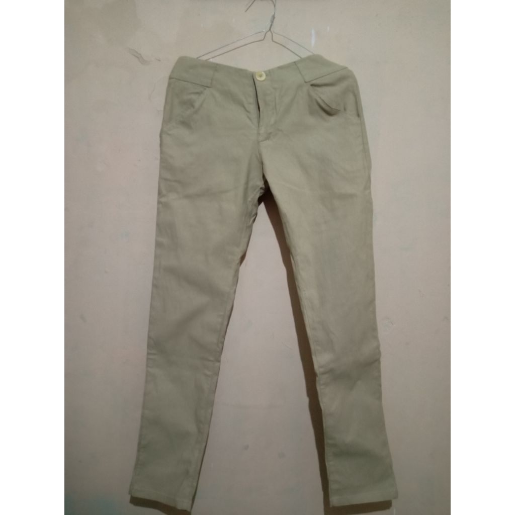 Celana Chino Wanita Cream Celana Panjang Wanita