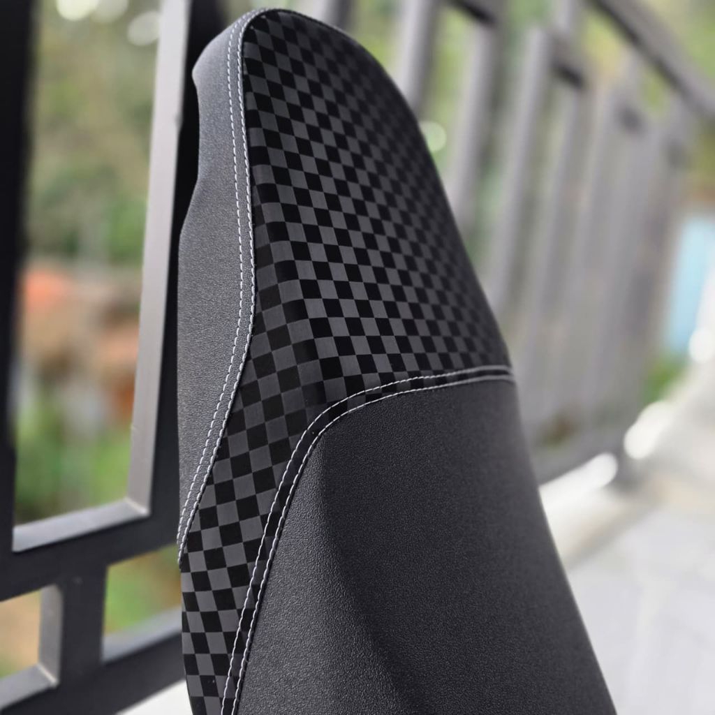 Kulit Jok Motor Motif Carbon 3D Terbaru 3 Jahitan Scoopy Genio Vario Beat Mio dll Premium Motif Ampl