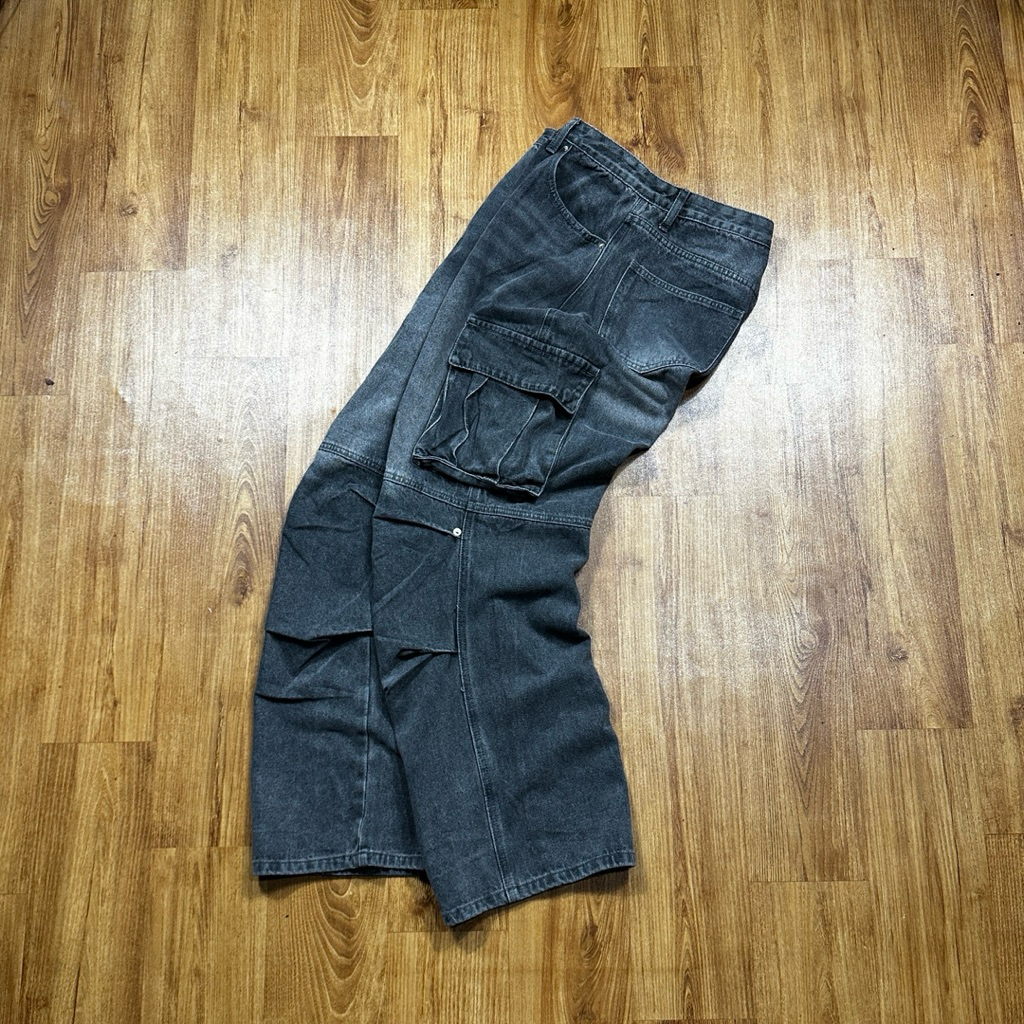 TRILLION WIDE FIT CARGO JEANS