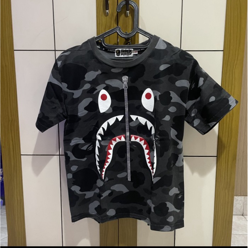 Kaos A Bathing Ape Bape Shark Black Camo PONR Tee ORIGINAL 100%