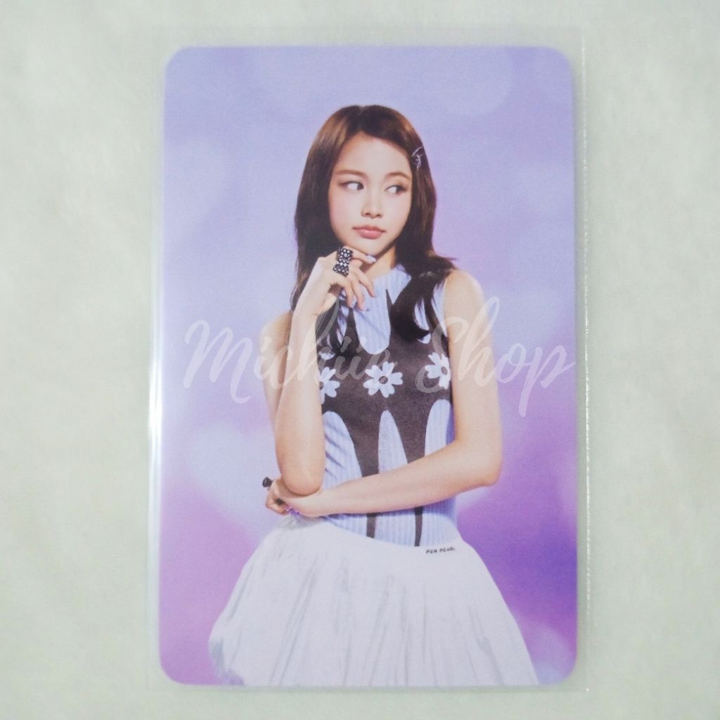 Photocard Hearts2Hearts Carmen Lucky Draw QQ Music B2 | Photocard Carmen Hearts2Hearts LD QQ B2 Offi