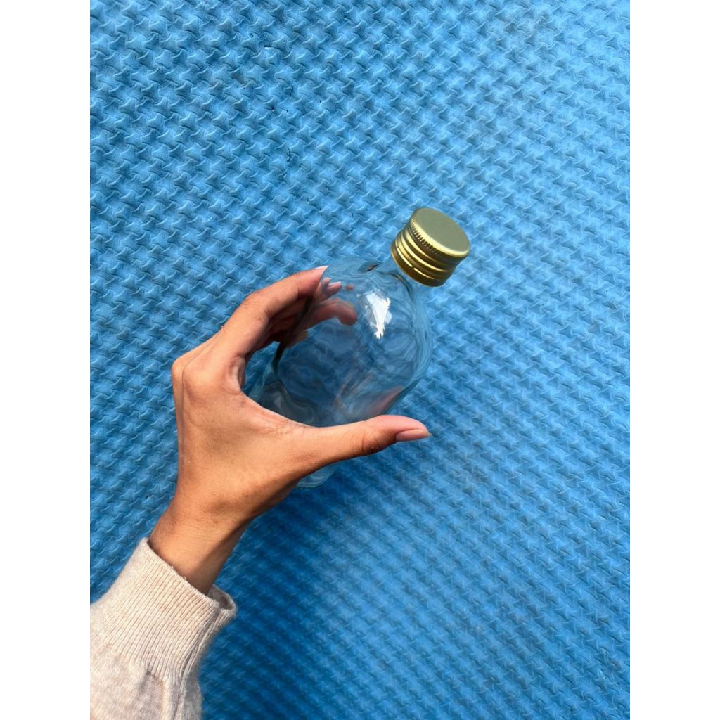 botol kaca gepeng 250ml /botol kaca 250ml /kemasan unik tutup alumunium FREEE PACKING BUBBLE WRAPP