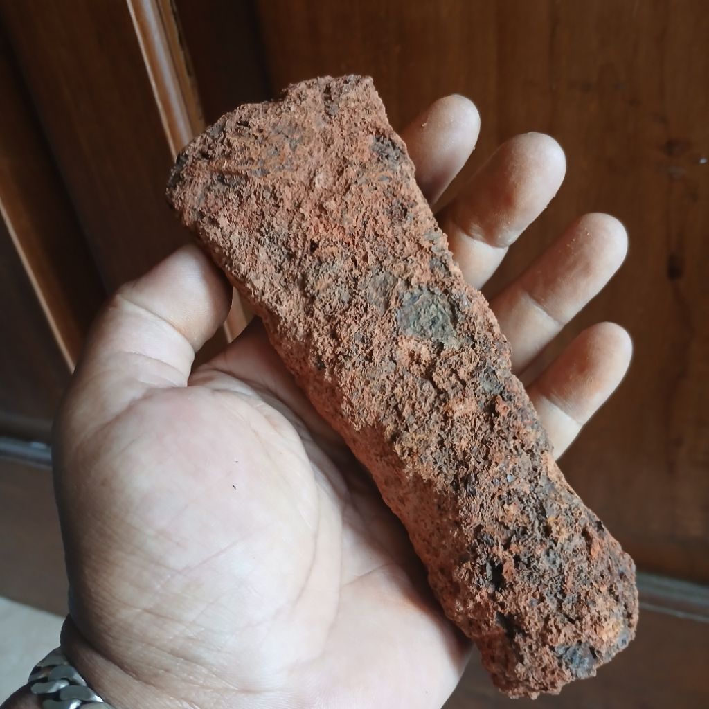 Koleksi Temuan Galian Tanah era KaBudhan Mata Tatah Batu Candi