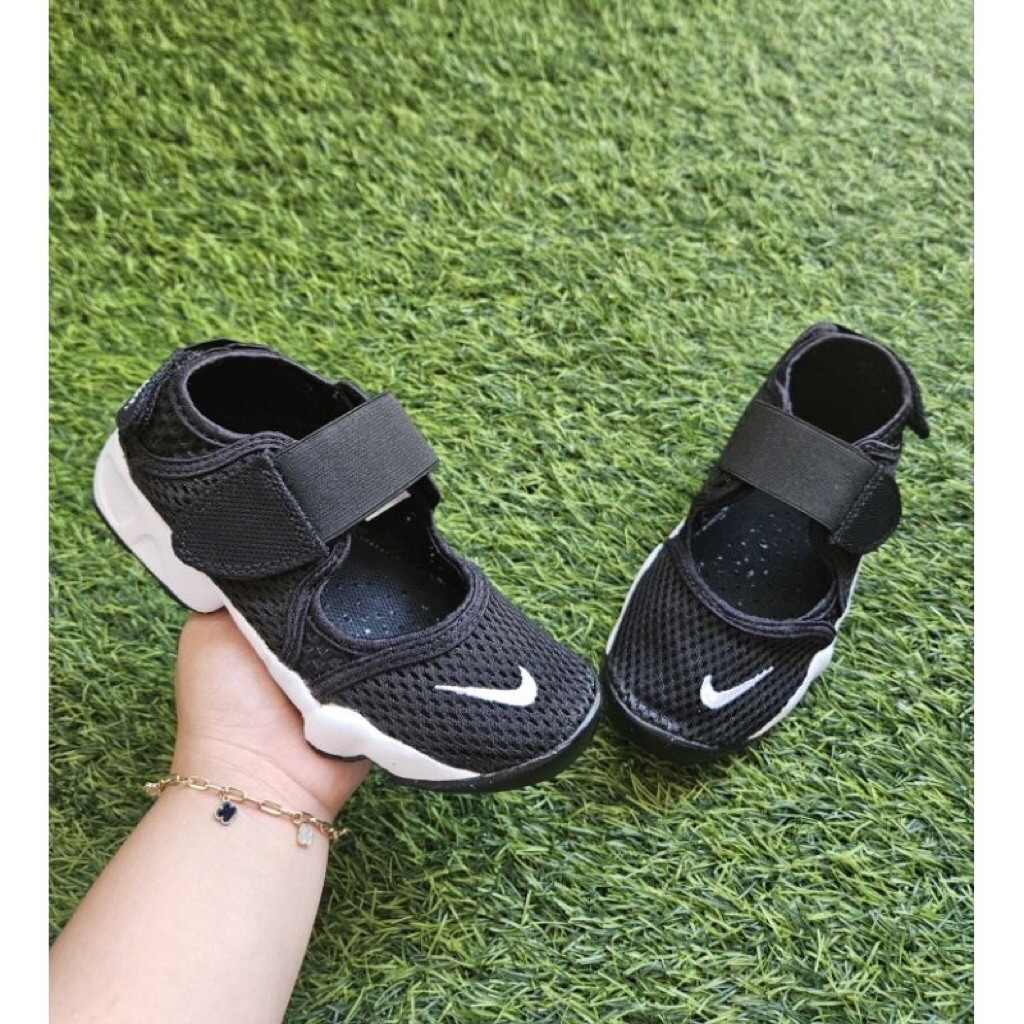 Preloved sepatu anak Nike Air Rift Original size 28