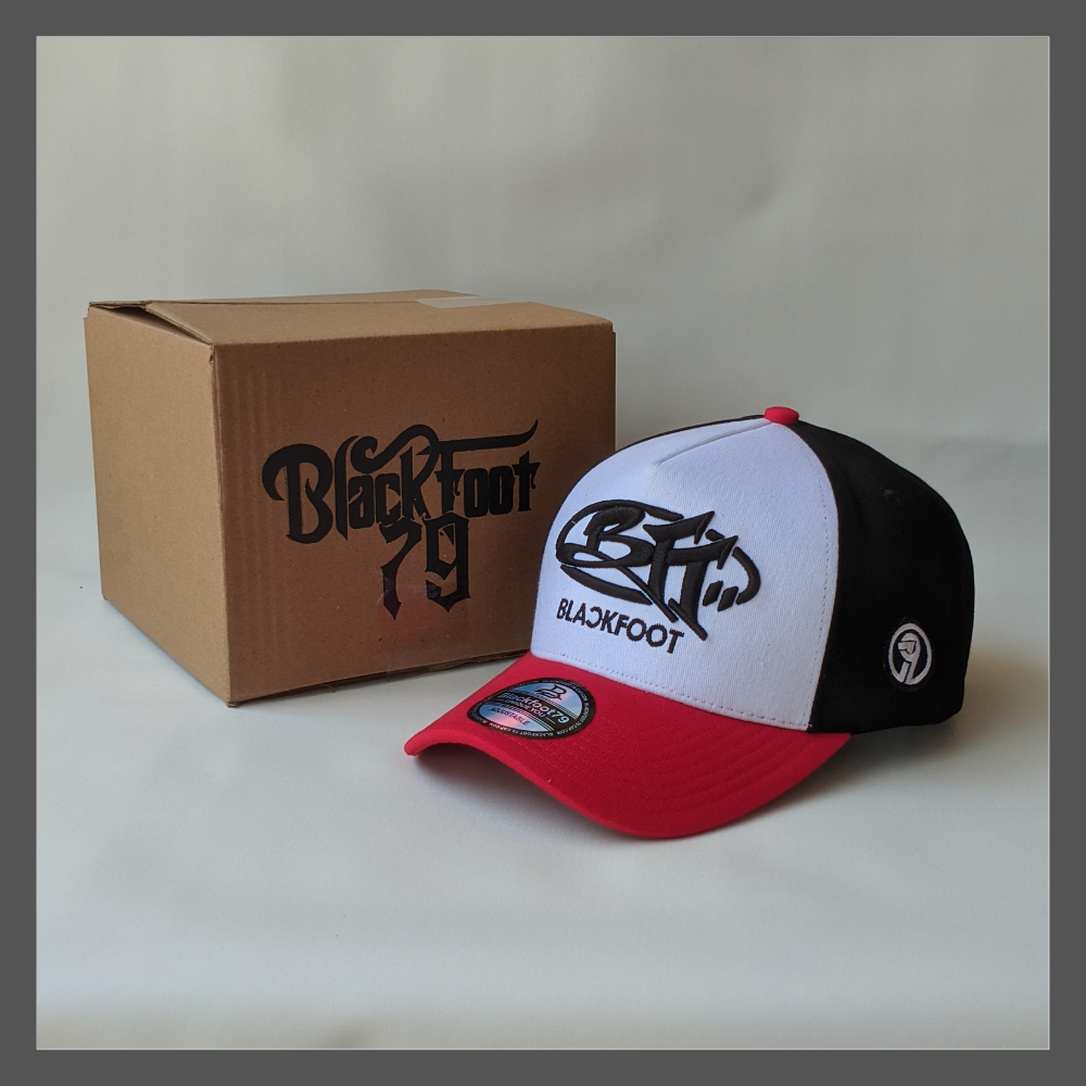 Blackfoot79 Topi Baseball Pria Distro Original Pengait Besi Warna Hitam Merah Putih